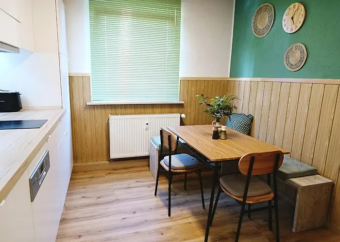 Appartement 13 Gruen Mit 2